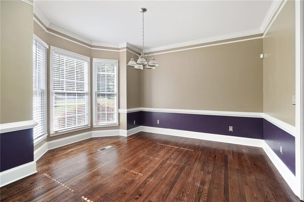 4 bedroom, 3 bathroom, 3,222 sq ft single family residence under contract at 13 Royal Lake Drive, Cartersville, GA 30120 — photo 8