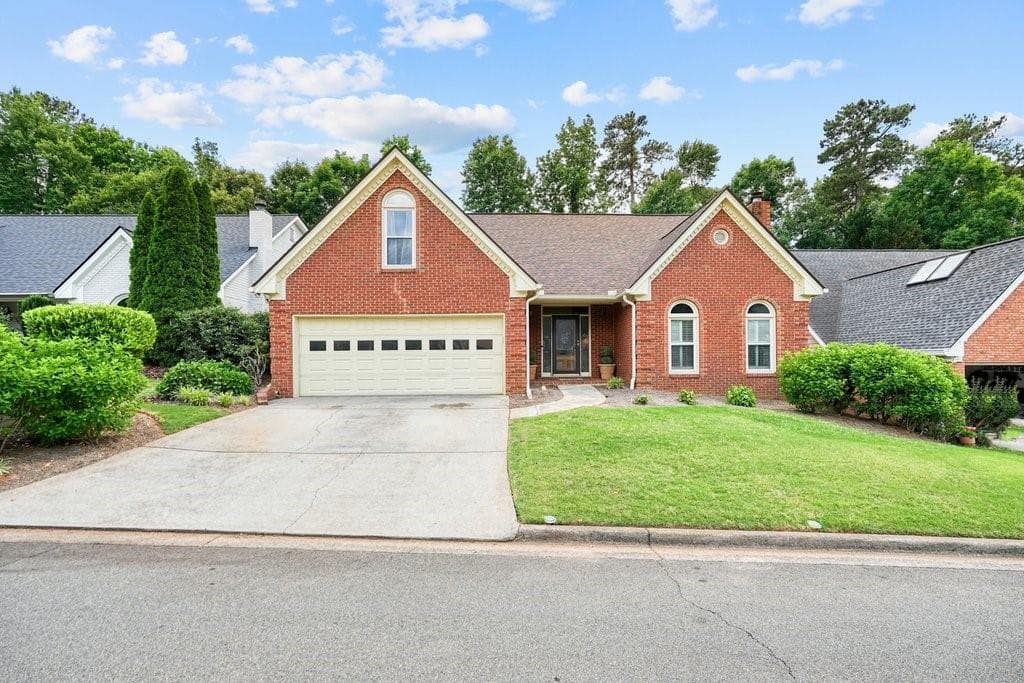 300 Shelli Lane, Roswell, GA 30075 — most recent listing photo