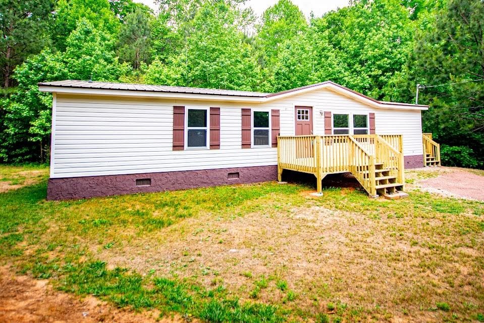 3 bedroom, 2 bathroom, 1,456 sq ft single family residence sold at 74 Spring Lane, Carrollton, GA 30116