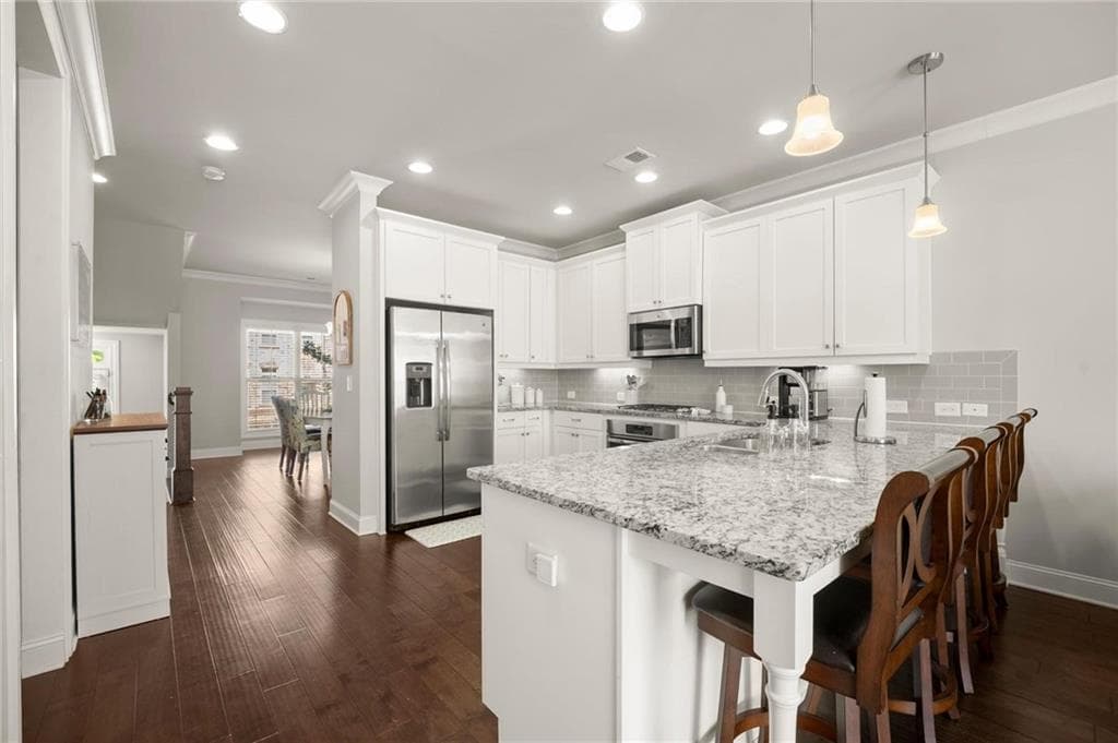 3 bedroom, 4 bathroom, 1,884 sq ft single family residence for sale at 120 Laurel Crest Alley, Suwanee, GA 30024 — photo 8