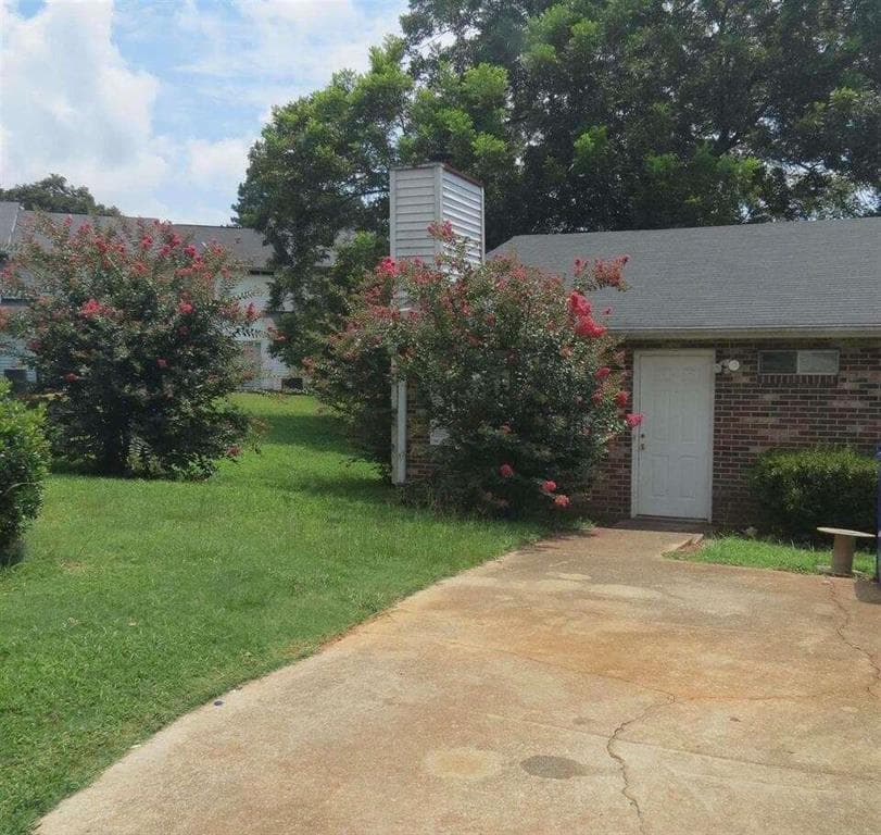 2 bedroom, 2 bathroom, 1,116 sq ft townhouse for sale at 1755 Fox Chase Court, Conyers, GA 30013