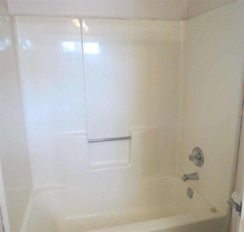 2 bedroom, 2 bathroom, 1,116 sq ft townhouse for sale at 1755 Fox Chase Court, Conyers, GA 30013 — photo 9