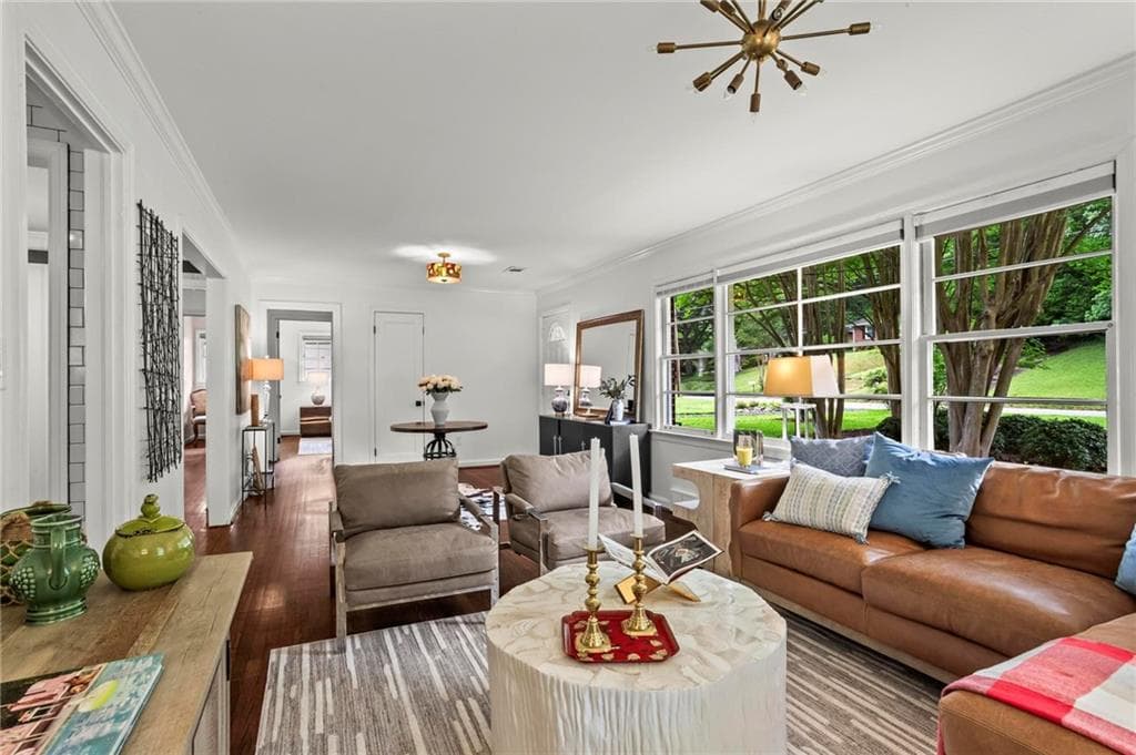 2 bedroom, 2 bathroom, 1,303 sq ft single family residence for sale at 2477 Hunting Valley Drive, Decatur, GA 30033 — photo 8