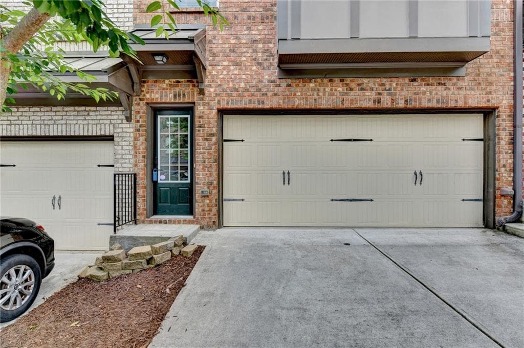 4 bedroom, 4 bathroom, 2,462 sq ft townhouse for sale at 1159 Laurel Valley Court, Buford, GA 30519 — photo 3