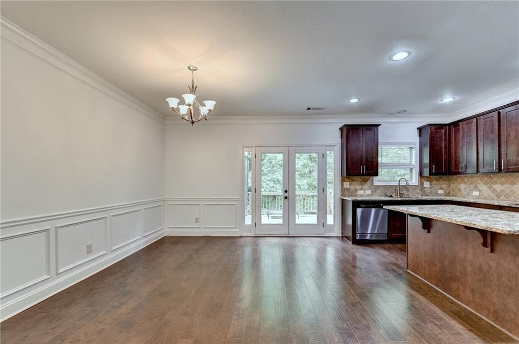 4 bedroom, 4 bathroom, 2,462 sq ft townhouse for sale at 1159 Laurel Valley Court, Buford, GA 30519 — photo 6