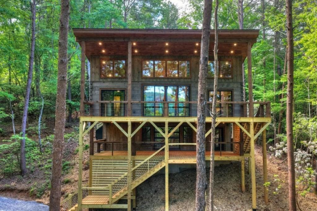 328 Crabapple Drive, Blue Ridge, GA 30513 — most recent listing photo