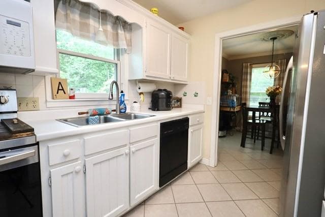 5 bedroom, 3 bathroom, 2,762 sq ft single family residence for sale at 5566 Fisherman Court, Villa Rica, GA 30180 — photo 6