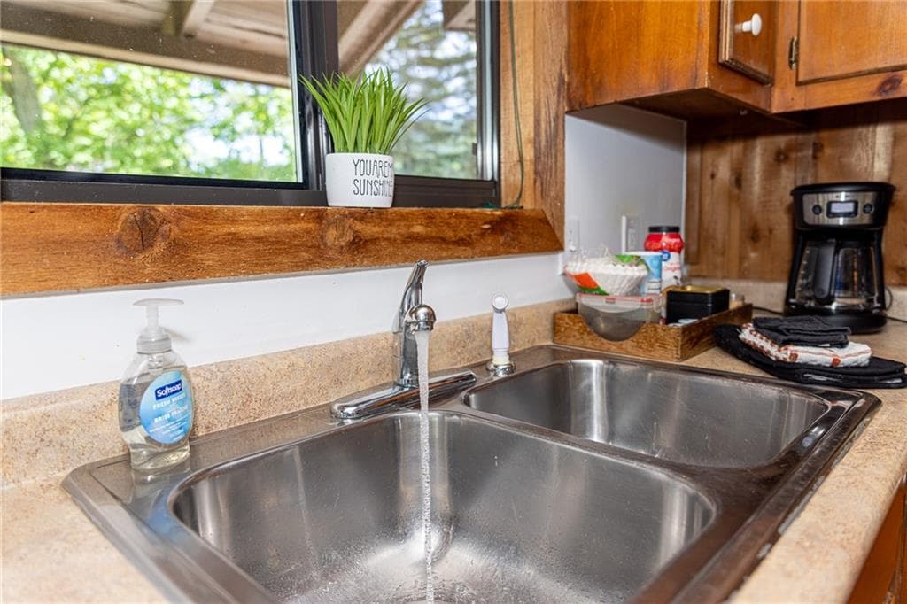 3 bedroom, 2 bathroom, 1,380 sq ft single family residence for sale at 174 Chestnut Ridge, Blue Ridge, GA 30513 — photo 9