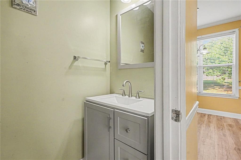 4 bedroom, 3 bathroom, 3,017 sq ft single family residence for sale at 1420 Rose Terrace Circle, Loganville, GA 30052 — photo 8