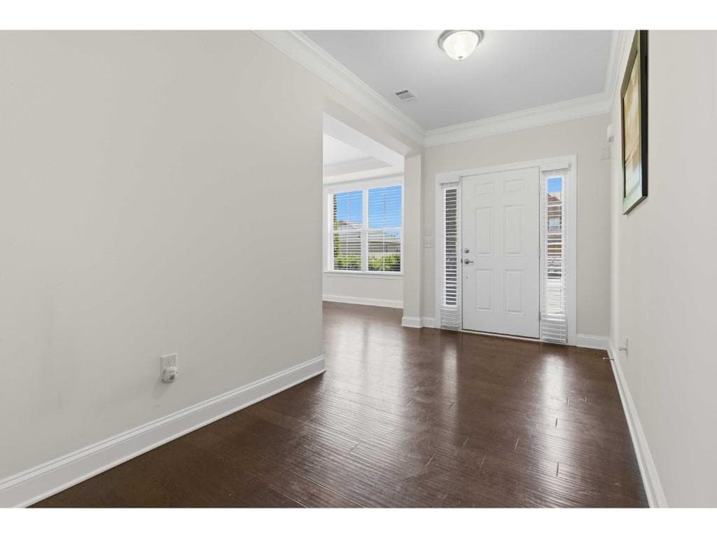 5 bedroom, 4 bathroom, 3,243 sq ft single family residence for sale at 6220 Carleen Court, Cumming, GA 30040 — photo 5