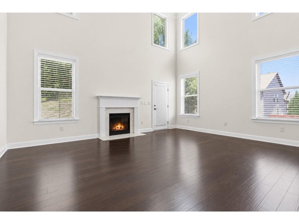 5 bedroom, 4 bathroom, 3,243 sq ft single family residence for sale at 6220 Carleen Court, Cumming, GA 30040 — photo 6