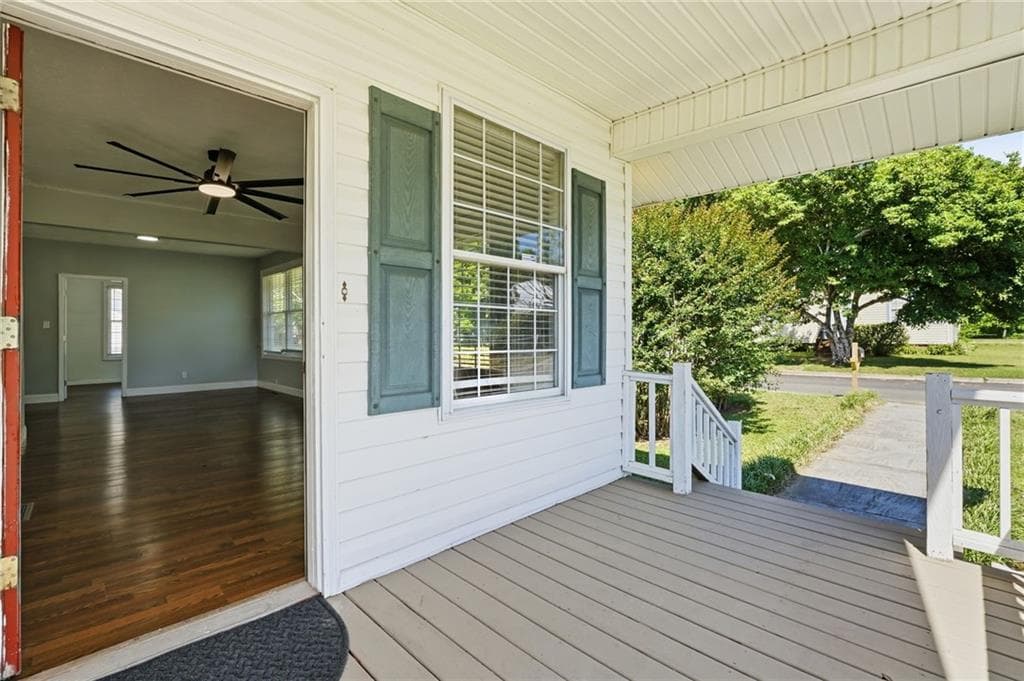 2 bedroom, 2 bathroom, 1,282 sq ft single family residence for sale at 505 E 3rd Street, Rome, GA 30161 — photo 4