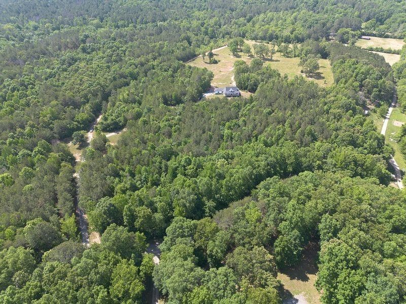 3 bedroom, 3 bathroom, 1,703 sq ft single family residence under contract at 1084 Shahan Lane, La Fayette, GA 30728 — photo 3
