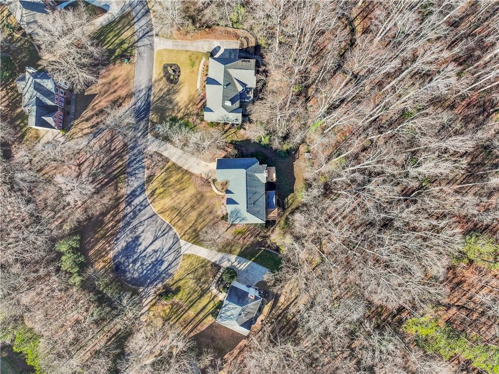 4 bedroom, 4 bathroom, 4,812 sq ft single family residence for sale at 1525 HABERSHAM Place, Cumming, GA 30041 — photo 3