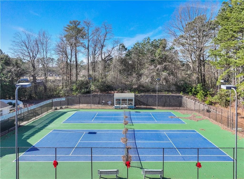 4 bedroom, 4 bathroom, 4,812 sq ft single family residence for sale at 1525 HABERSHAM Place, Cumming, GA 30041 — photo 6
