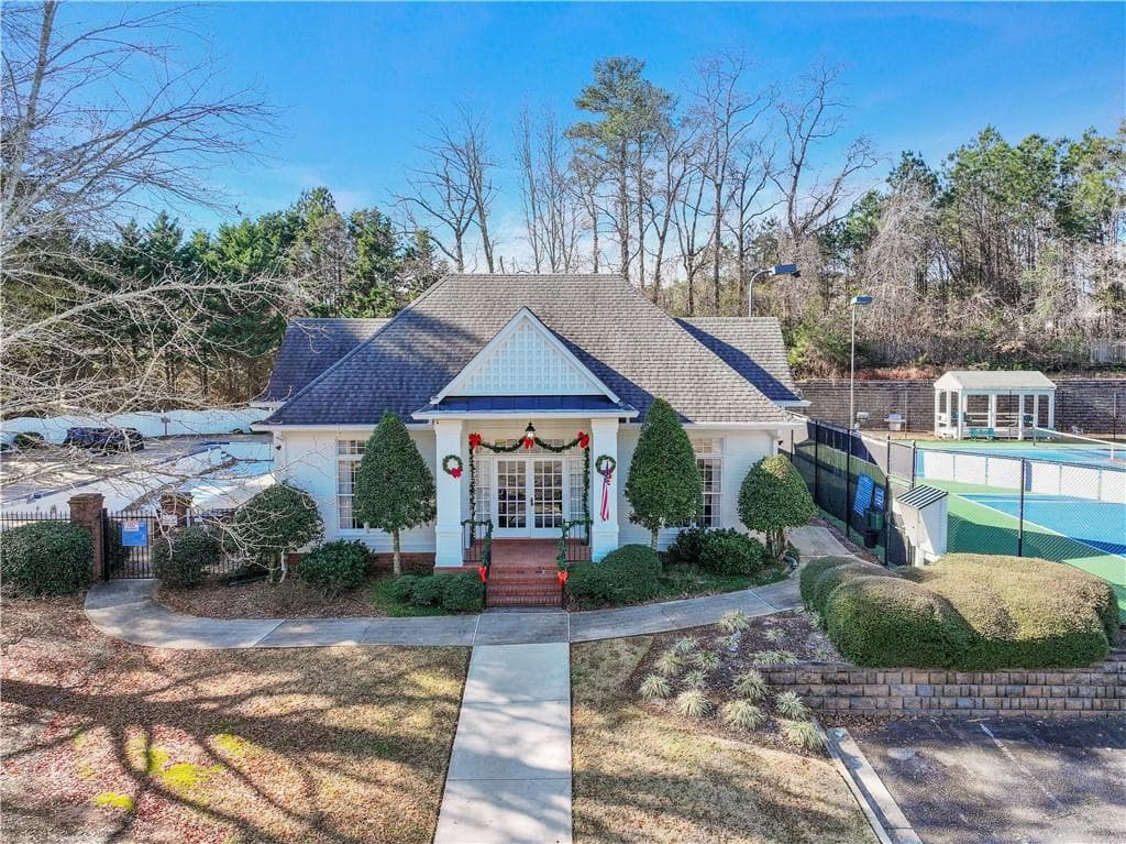 4 bedroom, 4 bathroom, 4,812 sq ft single family residence for sale at 1525 HABERSHAM Place, Cumming, GA 30041 — photo 7