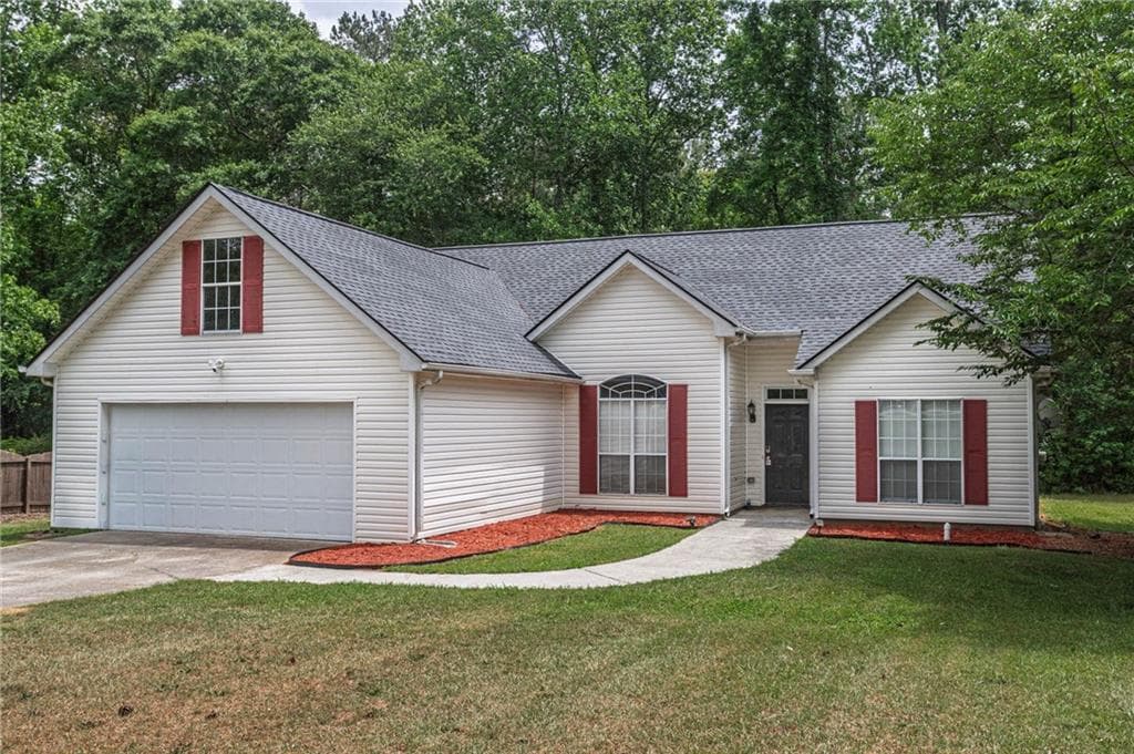 3 bedroom, 2 bathroom, 1,571 sq ft single family residence for sale at 3415 Davan Lane, Monroe, GA 30655