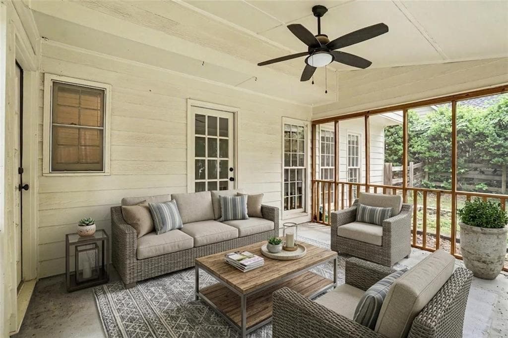 5 bedroom, 3 bathroom, 2,562 sq ft single family residence for sale at 5709 Fairwood Drive, Acworth, GA 30101 — photo 10