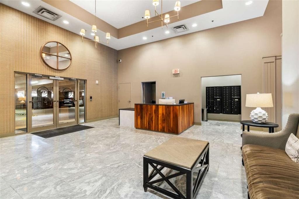 2 bedroom, 2 bathroom, 1,218 sq ft condominium for sale at 1100 Howell Mill Road 613, Atlanta, GA 30318 — photo 3