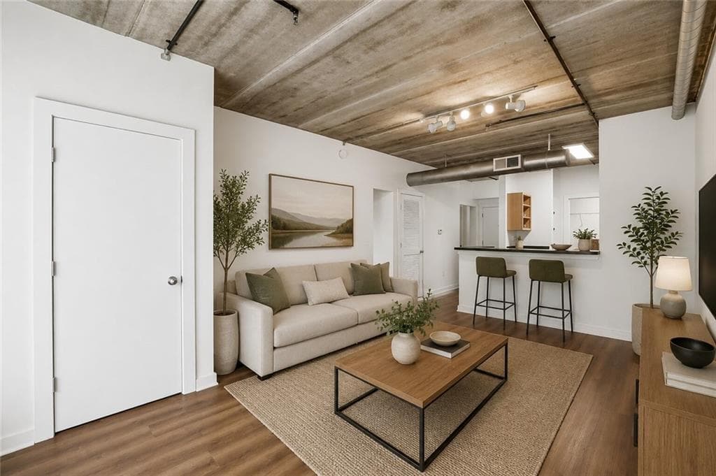 1 bedroom, 1 bathroom, 775 sq ft condominium for sale at 800 Peachtree Street 1314, Atlanta, GA 30308 — photo 4