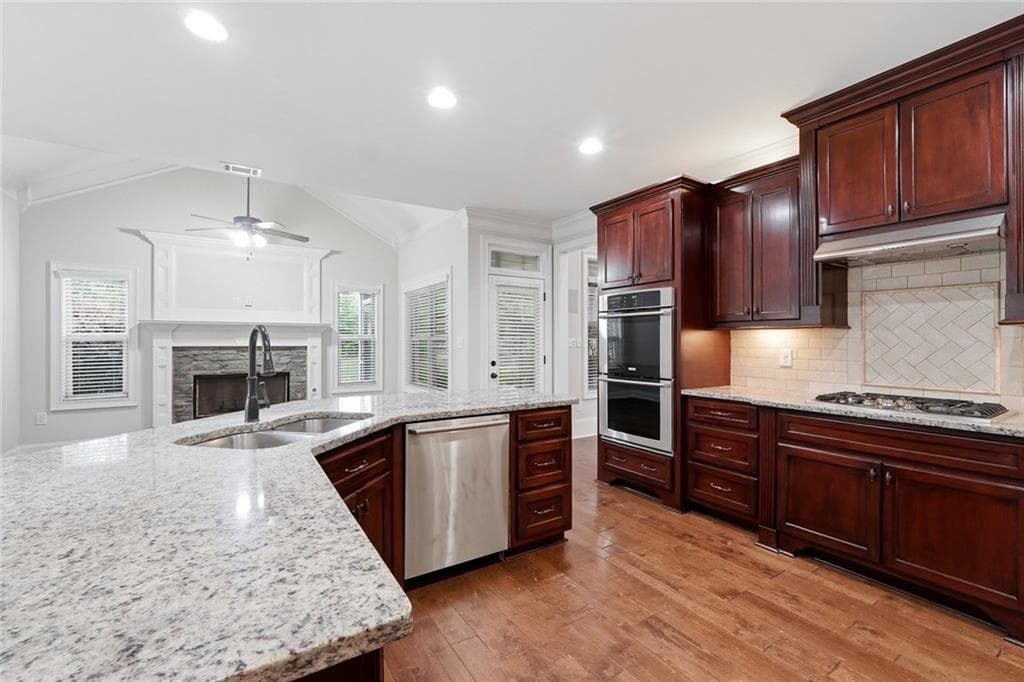 4 bedroom, 4 bathroom, 3,507 sq ft single family residence for sale at 1542 Lenten Way, Statham, GA 30666 — photo 4