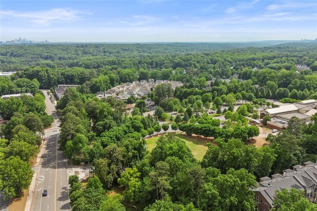 2 bedroom, 2 bathroom, 1,160 sq ft townhouse for sale at 244 Le Gran Bend 63, Atlanta, GA 30328 — photo 6