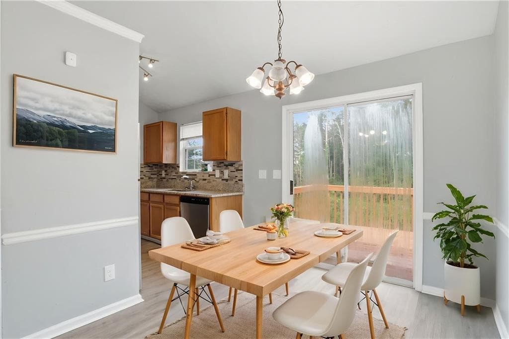 3 bedroom, 2 bathroom, 1,275 sq ft single family residence for sale at 5855 Crescent Ridge Court, Lithonia, GA 30058 — photo 6