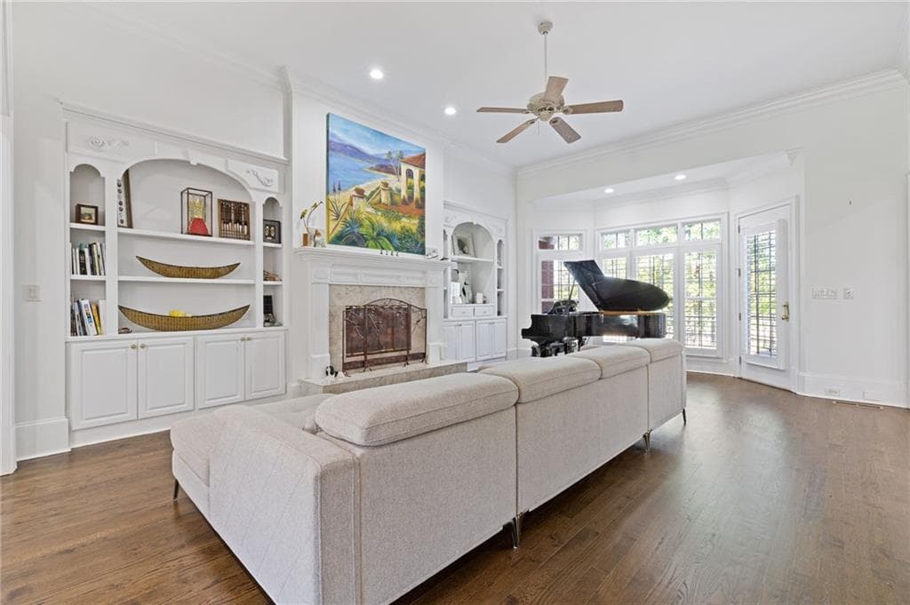 5 bedroom, 6 bathroom, 7,368 sq ft single family residence for sale at 5222 Legends Drive, Braselton, GA 30517 — photo 8