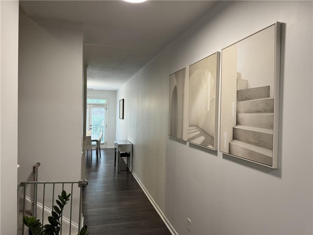 3 bedroom, 3 bathroom, 1,934 sq ft townhouse for sale at 2718 Sardis Chase Court, Buford, GA 30519 — photo 4