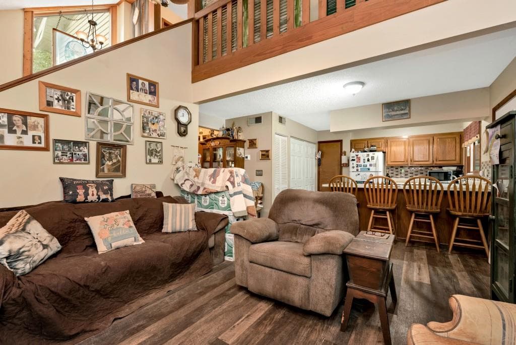 3 bedroom, 2 bathroom, 1,276 sq ft townhouse for sale at 390 Alpenrosen Strasse, Helen, GA 30545 — photo 7
