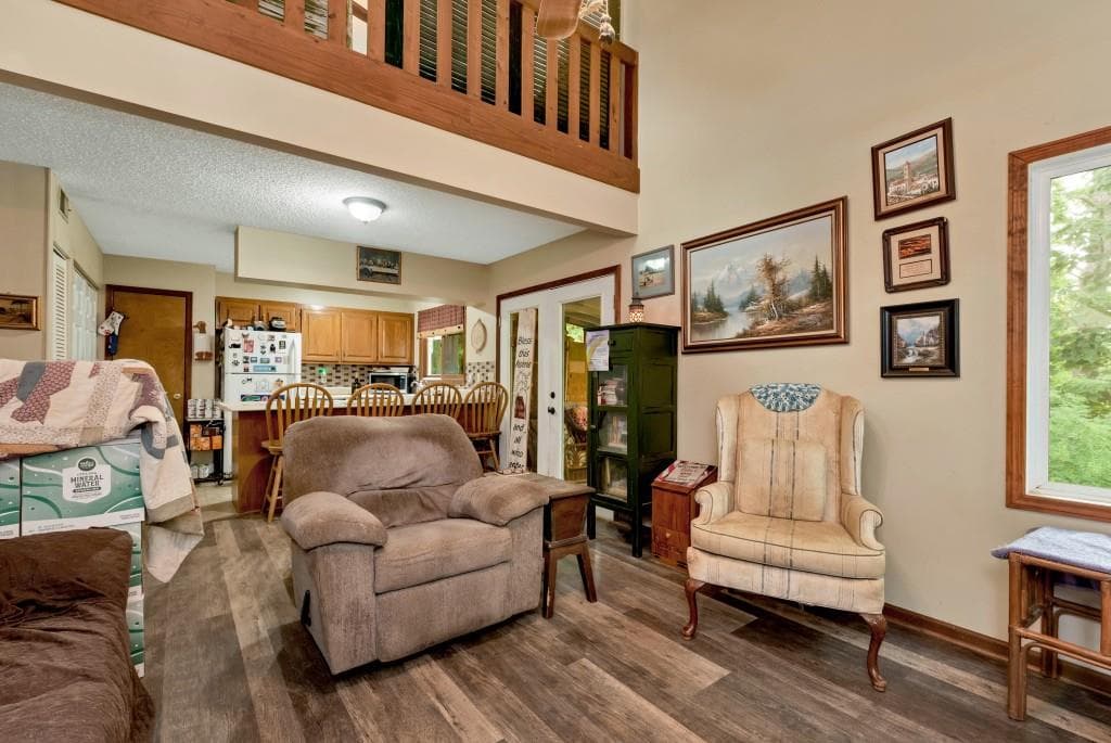 3 bedroom, 2 bathroom, 1,276 sq ft townhouse for sale at 390 Alpenrosen Strasse, Helen, GA 30545 — photo 8