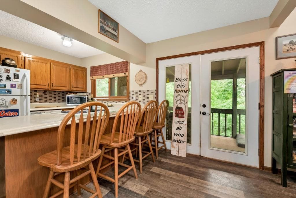 3 bedroom, 2 bathroom, 1,276 sq ft townhouse for sale at 390 Alpenrosen Strasse, Helen, GA 30545 — photo 9