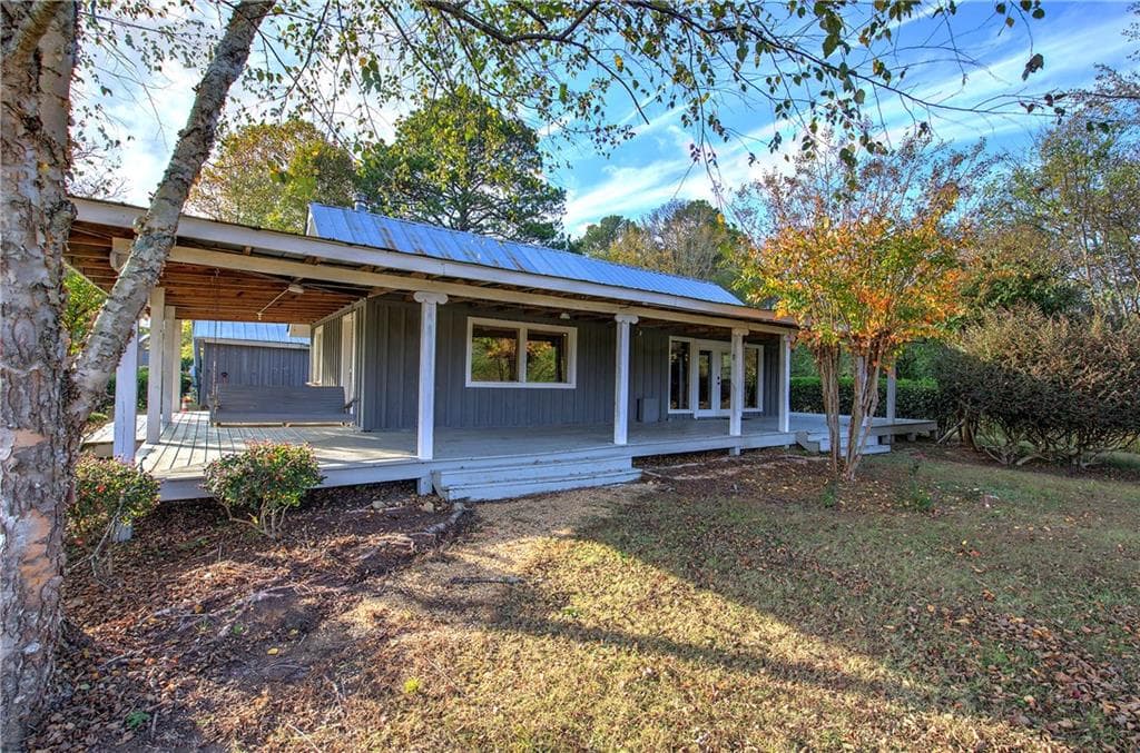 2 bedroom, 2 bathroom, 31,649 sq ft single family residence for sale at 1195 Grady Road, Rockmart, GA 30153 — photo 2