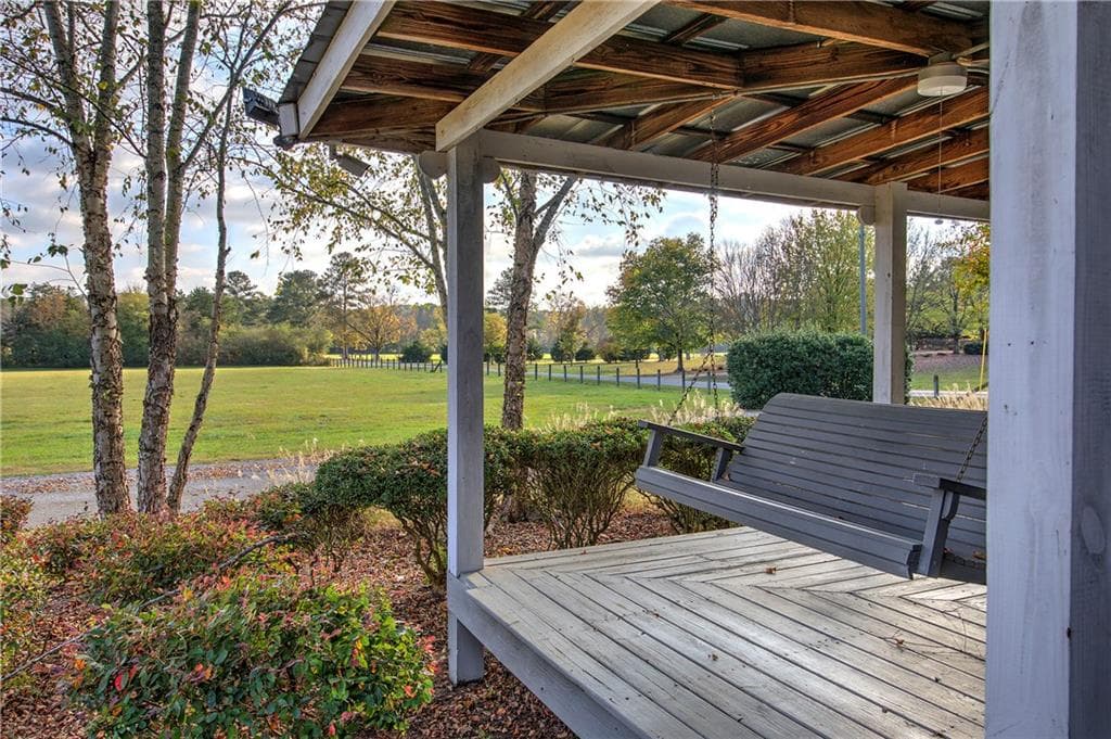 2 bedroom, 2 bathroom, 31,649 sq ft single family residence for sale at 1195 Grady Road, Rockmart, GA 30153 — photo 4