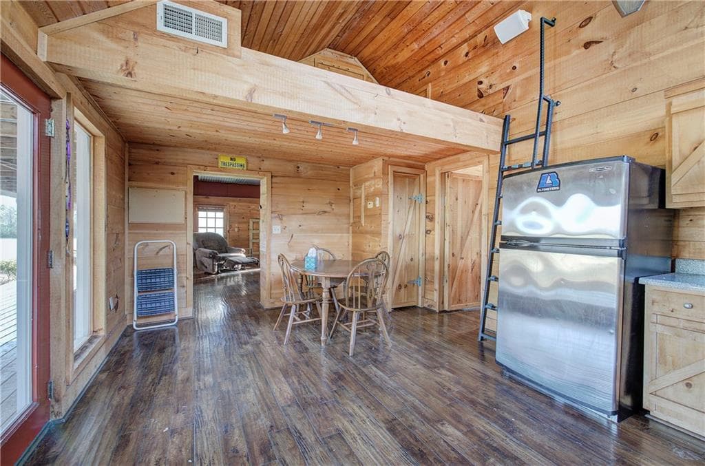 2 bedroom, 2 bathroom, 31,649 sq ft single family residence for sale at 1195 Grady Road, Rockmart, GA 30153 — photo 7