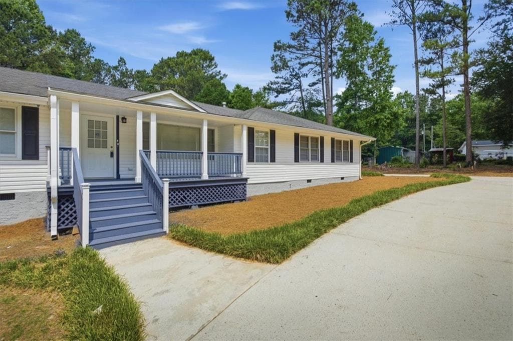 4 bedroom, 3 bathroom, 2,542 sq ft single family residence for sale at 480 Forest Oak Drive, Stockbridge, GA 30281 — photo 3