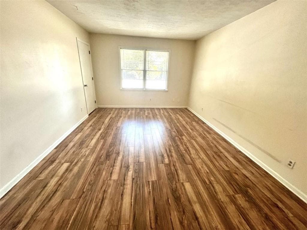 1 bedroom, 1 bathroom, 700 sq ft apartment for rent at 1002 Level Creek Road 201, Sugar Hill, GA 30518 for $1,100 a month — photo 5