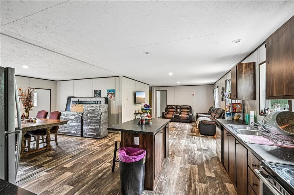 4 bedroom, 2 bathroom, 1,568 sq ft single family residence for sale at 5805 Saddle Club Road, Gainesville, GA 30506 — photo 7