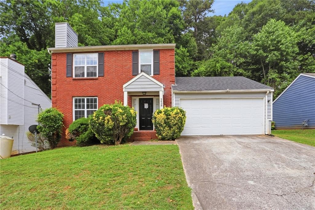 3 bedroom, 3 bathroom, 1,350 sq ft single family residence under contract at 3438 Kingsbrooke Way, Decatur, GA 30034