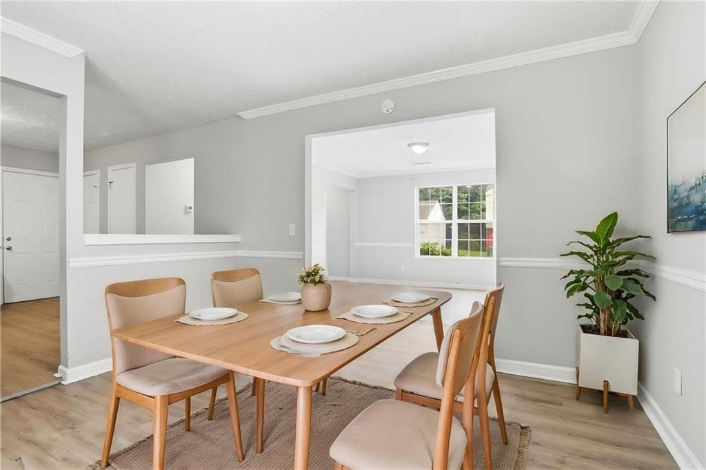 3 bedroom, 3 bathroom, 1,350 sq ft single family residence under contract at 3438 Kingsbrooke Way, Decatur, GA 30034 — photo 5