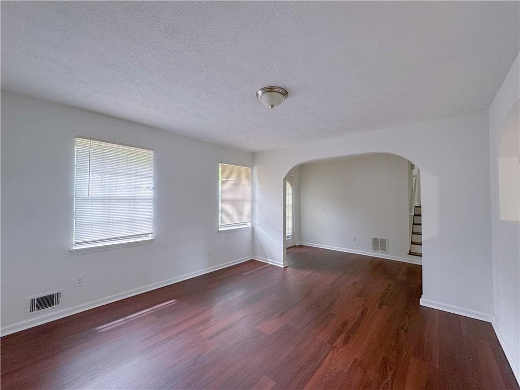 3 bedroom, 2 bathroom, 1,534 sq ft single family residence for sale at 6634 Collier Way, Riverdale, GA 30296 — photo 5