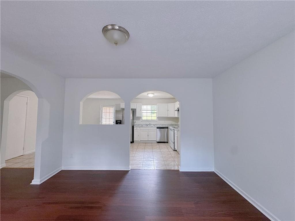 3 bedroom, 2 bathroom, 1,534 sq ft single family residence for sale at 6634 Collier Way, Riverdale, GA 30296 — photo 6