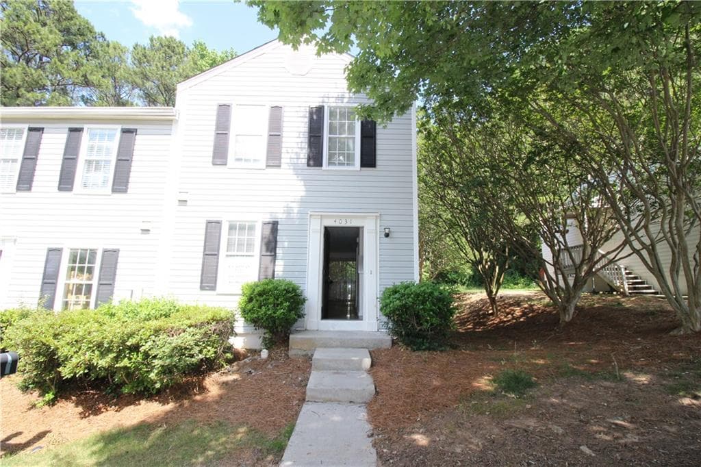 2 bedroom, 3 bathroom, 1,152 sq ft townhouse for sale at 4031 Bayside Circle, Atlanta, GA 30340 — photo 9