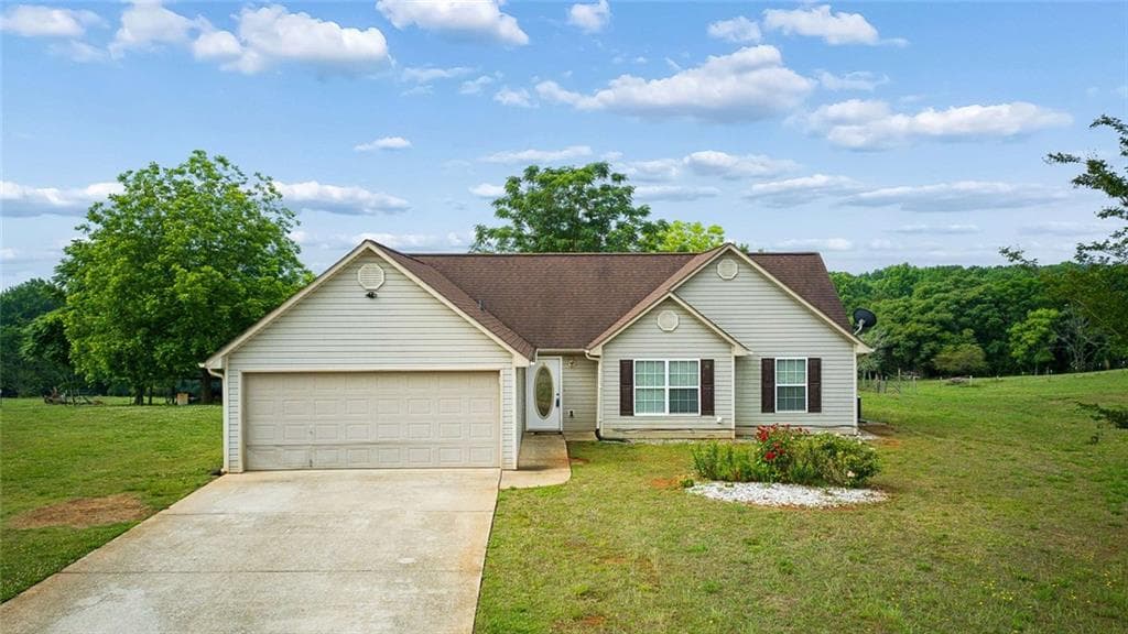 3 bedroom, 2 bathroom, 1,318 sq ft single family residence under contract at 3531 Pennington Trail, Gainesville, GA 30507 — photo 2