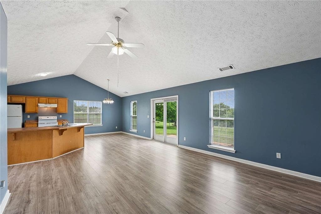 3 bedroom, 2 bathroom, 1,318 sq ft single family residence under contract at 3531 Pennington Trail, Gainesville, GA 30507 — photo 9