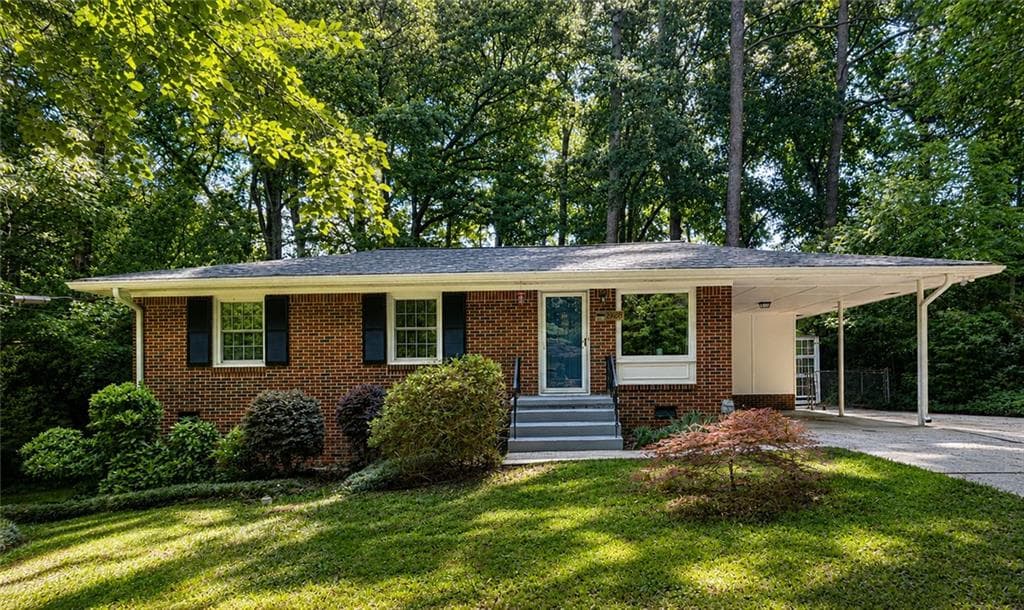 3128 Vine Circle, Decatur, GA 30033 — most recent listing photo