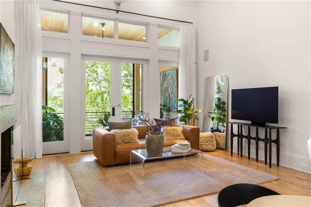3 bedroom, 5 bathroom, 2,750 sq ft townhouse under contract at 1172 Lupo Loop, Chattahoochee Hills, GA 30268 — photo 8