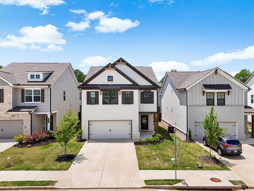 4 bedroom, 3 bathroom, 2,400 sq ft single family residence under contract at 4231 Portsbrook Avenue, Snellville, GA 30039