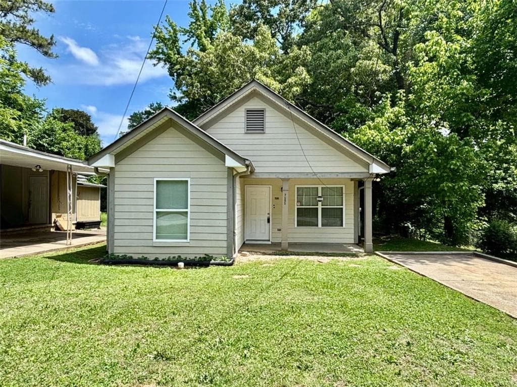 4 bedroom, 2 bathroom, 1,101 sq ft single family residence for rent at 2595 Elliott Street, Atlanta, GA 30318 for $1,500 a month — photo 1 of 27