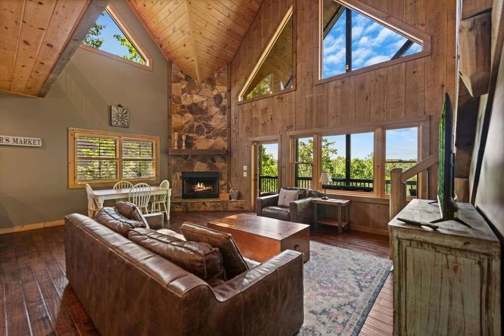 3 bedroom, 4 bathroom, 2,400 sq ft single family residence for sale at 479 Big Timber Road, Mineral Bluff, GA 30559 — photo 3